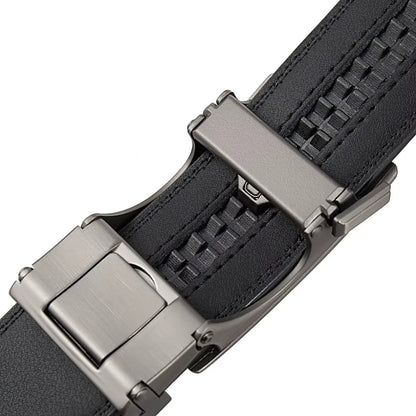 CORVIKO Soren black dress belt - automatic buckle and ratchet strap close-up