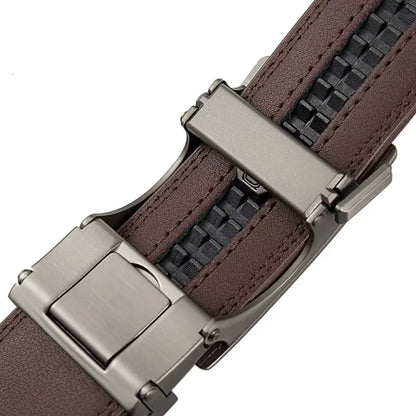 Close-up of the automatic buckle system on the Belt for Men Dress Model Soren Coffee